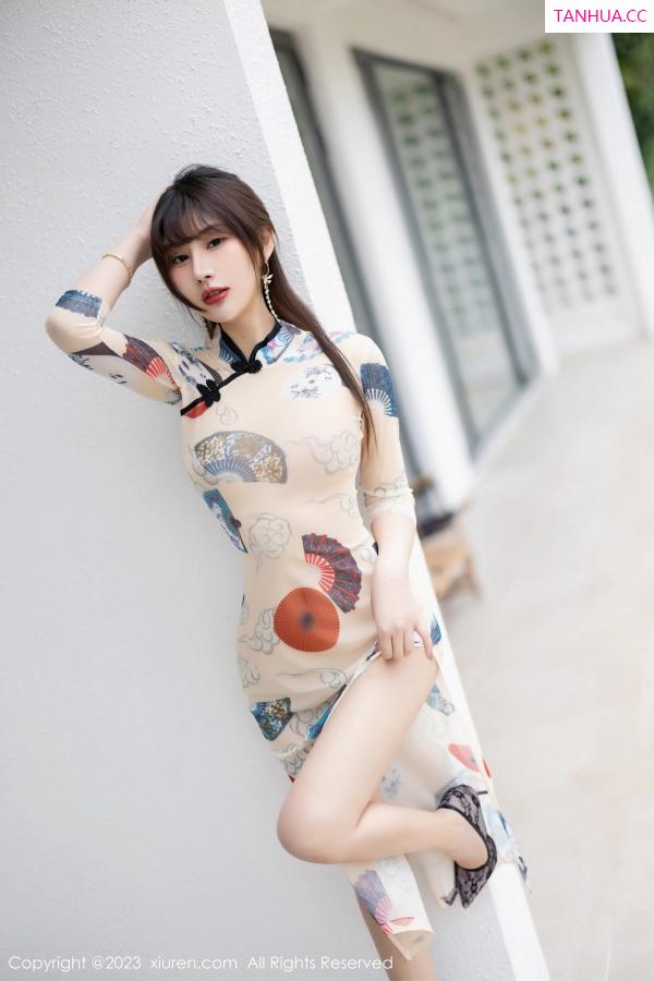 张欣欣 馨沁 [XiuRen]高清写真图 2023.05.31 No.6831 张欣欣 海南岛旅拍第25张图片